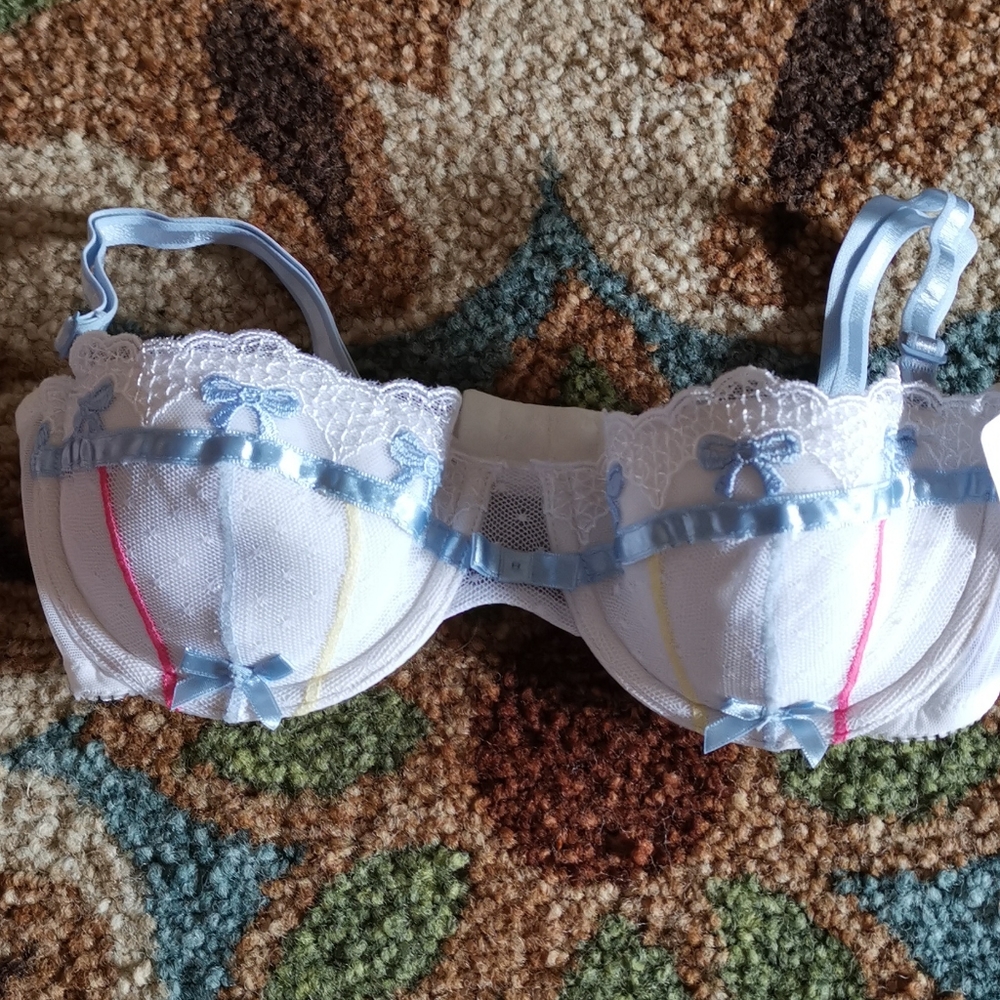 Rene Rofe White Lace Bra